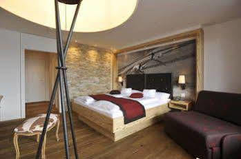 Blatter's & Bella Vista Hotel 4*